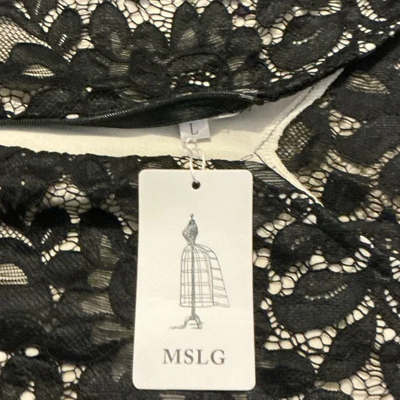 Chic Black Lace Midi Dress with cream lining - Picture 4 of 4